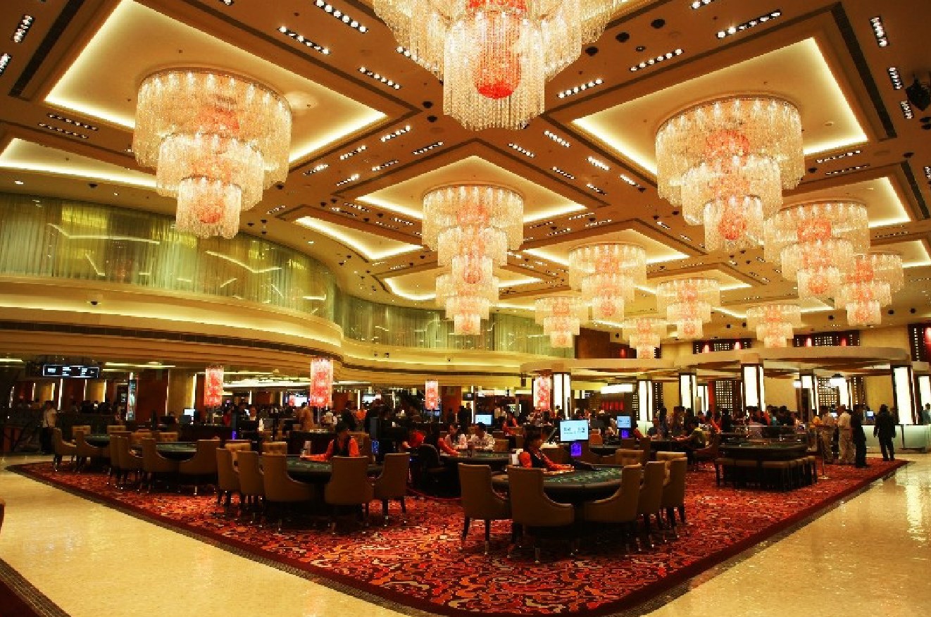 The Most Eye-catching casino in Macau – Star World Hotel