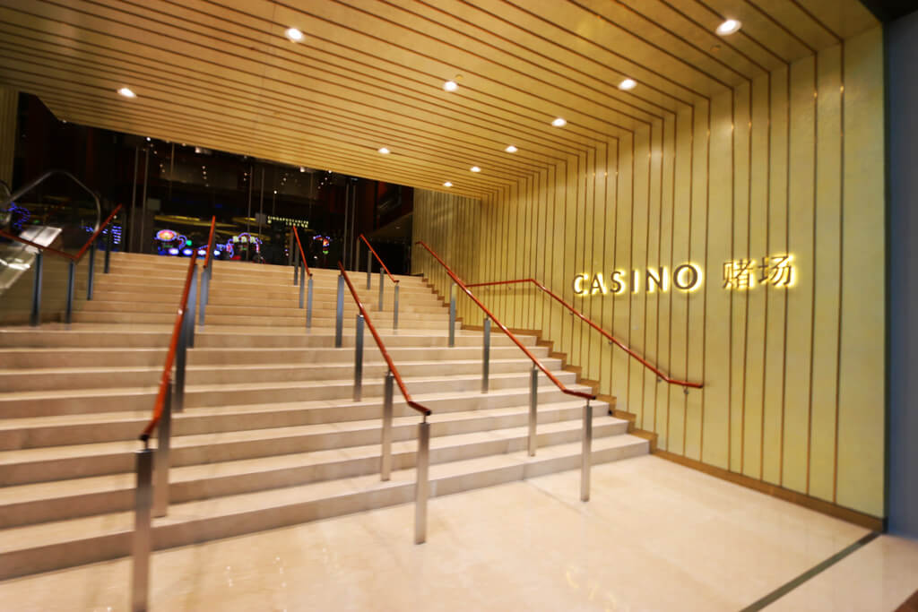 Marina-Bay-Sands-Casino-Hotel-in-Singapore